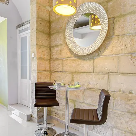 St Julians Seaviews House *