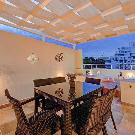 St Julians Seaviews House